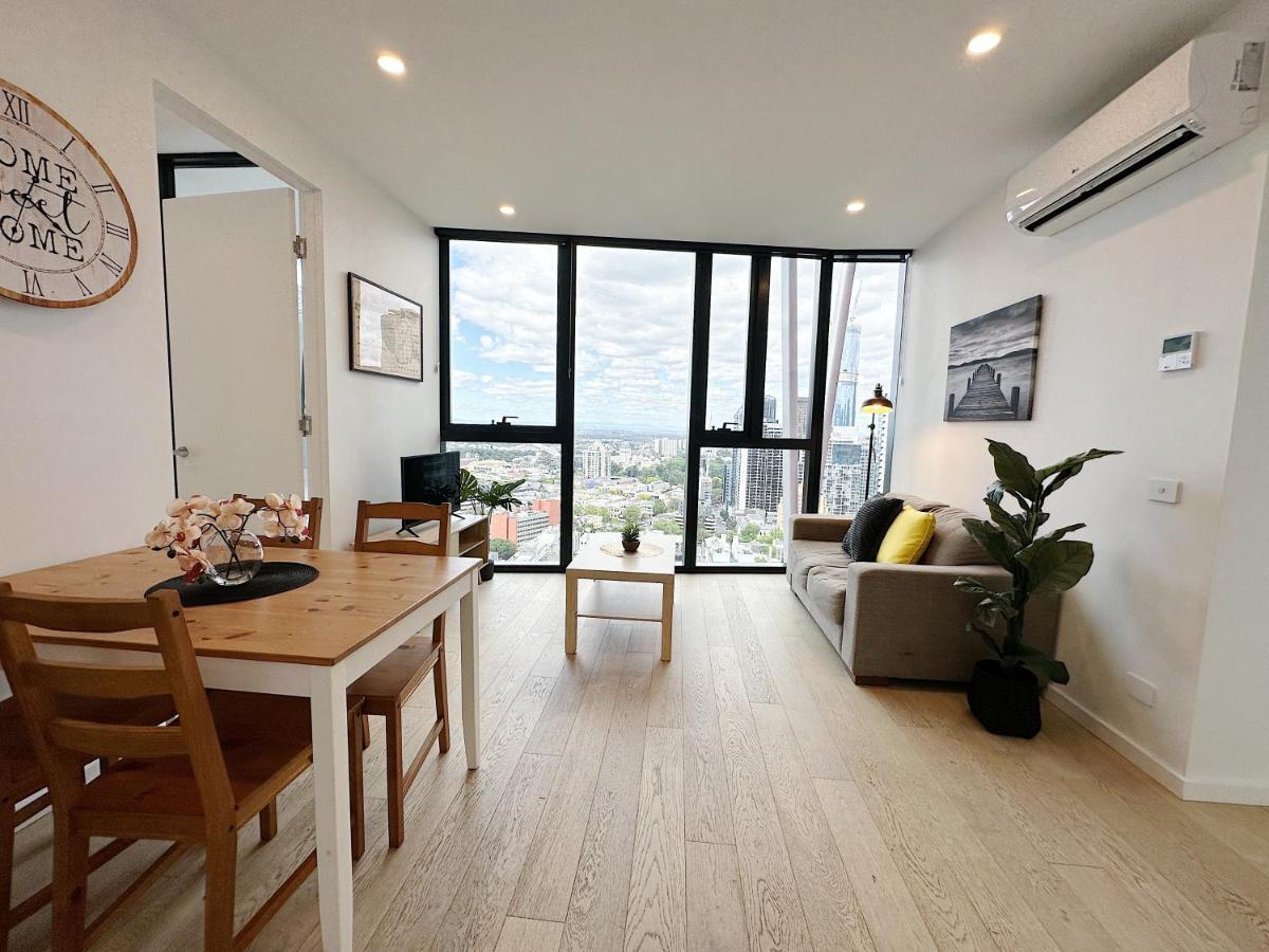 Апартаменти Beautiful Skyview Cbd Highrise 3Beds With Carpark Available Мельбурн Екстер'єр фото